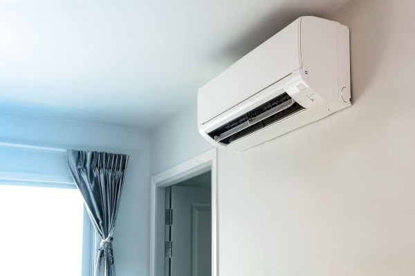 A quiet split system air conditioner inside an Australian home.